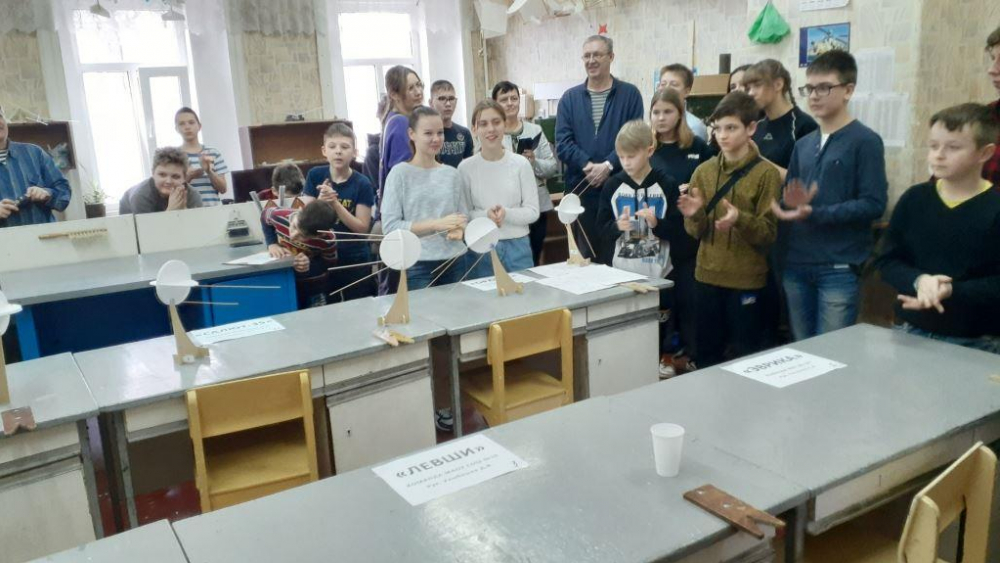 Школьники Таганрога приняли участие в городском конкурсе юных конструкторов