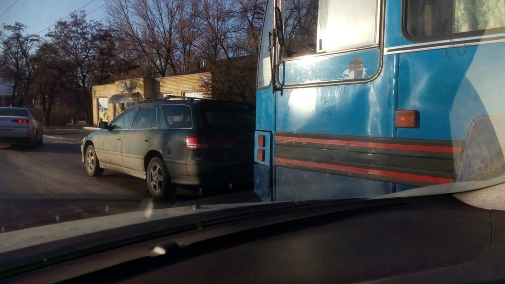 В Таганроге на одном перекрестке произошло сразу два ДТП