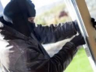 В Таганроге квартирные воры вынесли из квартиры имущество 