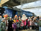 Ретропоезд привез в Таганрог детей-сирот из Ростова