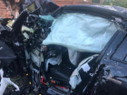 Три парня погибли под Таганрогом после того, как автомобиль врезался в дом