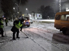 В Таганроге снег: МКУ «Благоустройство» проводит очистительные работы