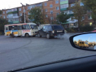 В Таганроге произошло ДТП с участием маршрутного такси 