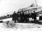 76 лет назад самолет Пе-2«Таганрогский пионер» передали бомбардировочному авиаполку