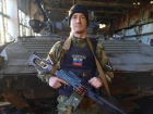Сегодня в Таганроге вспоминают погибшего на СВО таганрожца Дениса Казакова
