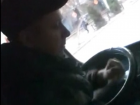 Грубость и поток ругательств обрушил на пассажиров водитель маршрутки в Таганроге