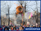 Праздничное чучело Масленицы сожгли в Таганроге, прощаясь с зимой