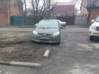 Газоны в Таганроге требуют защиты от автохамов