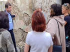Несмотря на разруху и плесень, идёт ремонт в сгоревшем доме на ул. Б. Бульварной 