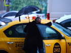 «У нас, что новый налог на дождь?»: таганрожцы возмущены «дикими» ценами на такси