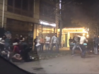 Массовая драка в центре Таганрога попала на видео
