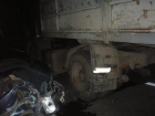 На трассе «Ростов – Таганрог» водитель «Семерки» врезался в стоящий грузовик 