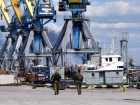 Порт Мариуполя начали использовать для грузоперевозок в Таганрог