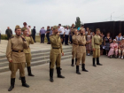 В Таганроге прошли церемонии возложения цветов в день 75-й годовщины освобождения Таганрога