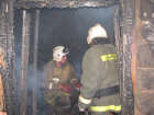 Под Таганрогом 9 сотрудников МЧС тушили пожар в СНТ 