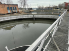 Городской водоканал завершил реконструкцию первичного отстойника и технологического оборудования на очистных сооружениях канализации.
