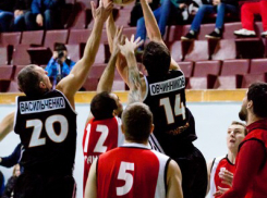  В матче между «Новым Донецком» из ДНР и таганрогским «Красным Котельщиком» победила дружба