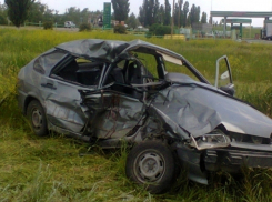 В ДТП под Таганрогом пострадали пять человек