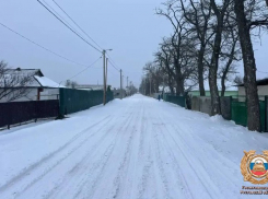 Под Таганрогом машина сбила девочку, переходившую дорогу вне «зебры»