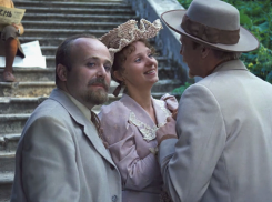 Александр Калягин и Евгения Глушенко наведались в «Лавку Чеховых» в Таганроге