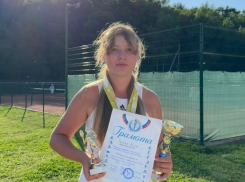 Юная теннисистка из Таганрога завоевала две золотые награды