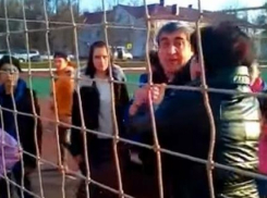 Тренер из Ростова обложил матом команду соперников, их тренера и весь Краснодарский край