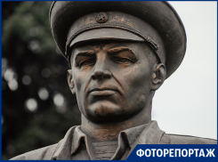 Вглядываясь в «каменные» лица: о чём молчат таганрогские памятники