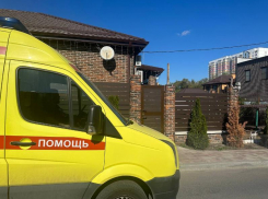 На волосок от смерти: врачи областного перинатального центра спасли новорожденного в Таганроге