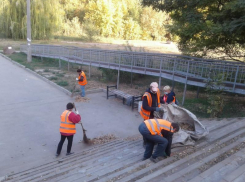 Таганрог становится настолько «чистым» что дворникам приходится самим добавлять себе работу