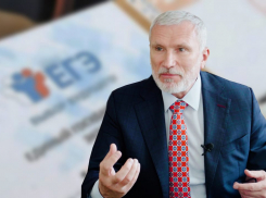 Лидер партии «Родина» Алексей Журавлёв потребовал отмены ЕГЭ