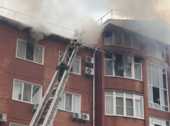 «Мужчина погиб»: мощный пожар в Таганроге - выгорела квартира в многоэтажке 