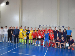 В Таганроге прошли финальные соревнования по мини-футболу среди юношей