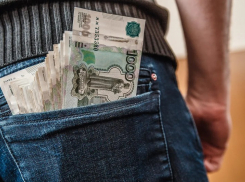 Познакомились в кафе: в Таганроге задержали подозреваемого в краже из квартиры 