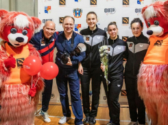 Всухую обыграли таганрогские теннисистки команду из Казани 