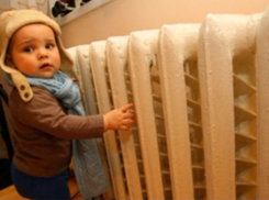 Жители замерзающих многоэтажек призывают друг друга брать штурмом администрацию