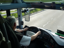 Таганрогским водителям предлагают з/п 200 тысяч рублей, но есть условие