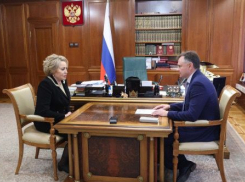 Юрий Слюсарь обсудил с Валентиной Матвиенко строительство БСМП в Таганроге