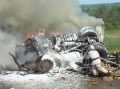 Таганрожец и ростовчанин попали в крупное ДТП под Воронежем - один человек погиб