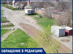 Вместо асфальта коричневую грязь получили жители Северного района Таганрога