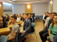 Сорок студентов Таганрога получили право на городскую стипендию 