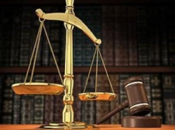 По решению суда семью таганрожцев переселят из аварийного дома