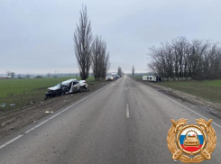Массовая авария с “перевёртышем” замедлила движение на трассе под Таганрогом