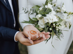 В Таганроге 7 и 8 июля 42 пары возлюбленных сыграли свадьбы 