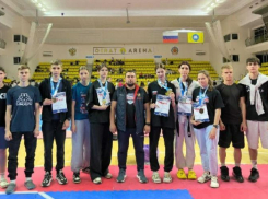 Таганрогские спортсмены привезли три полных комплекта наград из Элисты