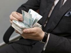 Бывший директор коммунального предприятия Таганрога незаконно заработал 40 миллионов рублей