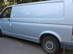 Привезённый в Таганрог из Польши микроавтобус передали на фронт