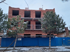 Администрация решает не все: чиновники объяснили, как началась стройка в историческом центре Таганрога