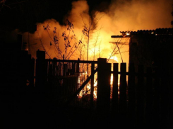  В Таганроге ночью произошел пожар в садоводческом товариществе