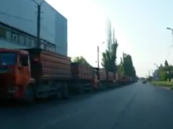 Таганрожцы предложили властям выделить большегрузам отдельную парковку