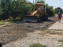 Таганрожцы 100 тысяч на щебень собрали, а администрация себе приписала это в заслуги